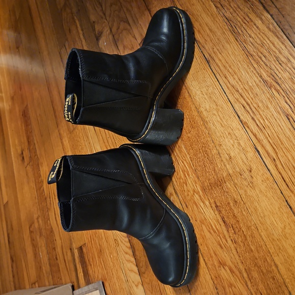 Doc martin spence pull up Chelsea boot - Picture 2 of 6